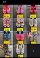 Mädchen Schuhe Größe 32 Sneaker Sandalen Hausschuhe Winterstiefel Nordrhein-Westfalen - Grevenbroich Vorschau