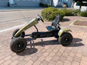 BERG Gokart XXL Jeep® Revolution E-Motor Hybrid mit