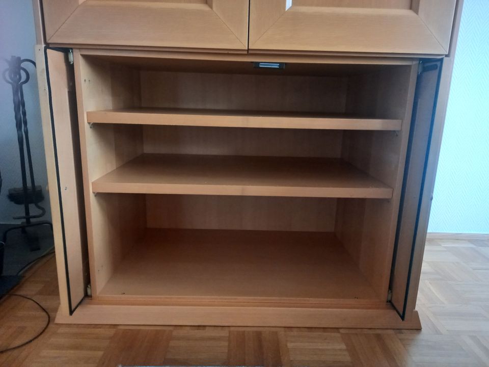 TV Schrank / Highboard  Hülsta Buche massiv in Duisburg