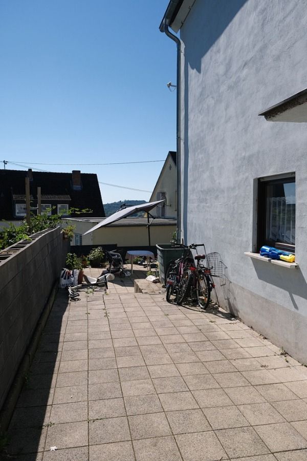 Zweifamilienhaus in Melsbach zu verkaufen. in Melsbach