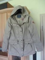 Jacke mit Kapuze in Größe L von Only.  Neuwertig. Wenig getragen Rheinland-Pfalz - Wirges   Vorschau