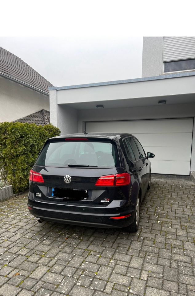 Volkswagen Golf VII Sportsvan 1.6 in Schwalbach