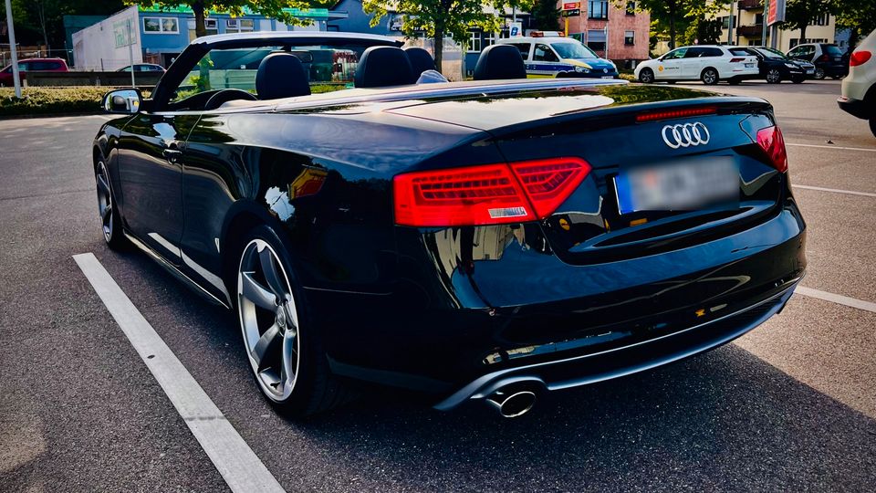 Audi A5 Cabrio S-Line Facelift 2,0TFSI in Stuttgart