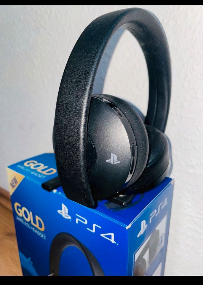 Wirelles Headset GOLD Edition (PS4/PS5) in Duisburg