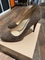 Prada Milano Pumps Größe 40,5 Echtleder mit OVP Niedersachsen - Leer (Ostfriesland) Vorschau