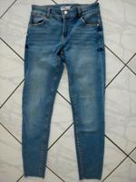 Hose Denim Push Up  von Bershka Größe 38. Hellblau. Niedersachsen - Uetze Vorschau