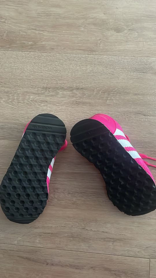 Adidas Mädchen Schuhe in Essen