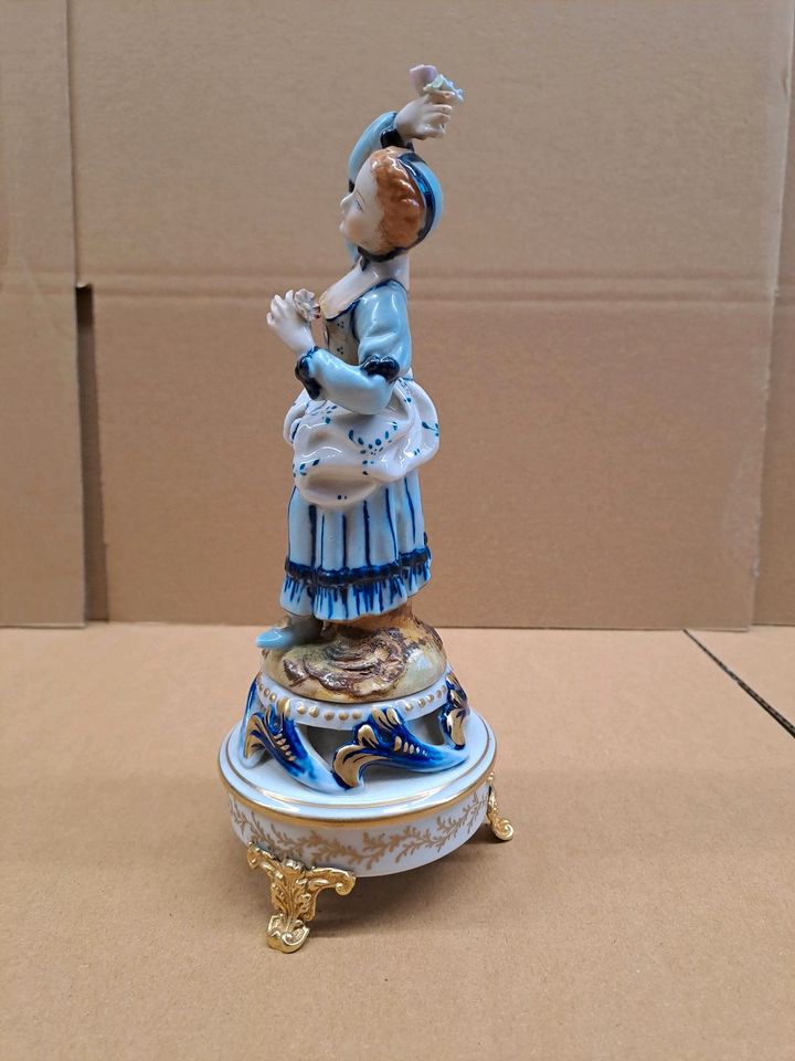 Sevres Frankreich Porzellan Porzellanfigur Mädchen Tänzerin in Teltow