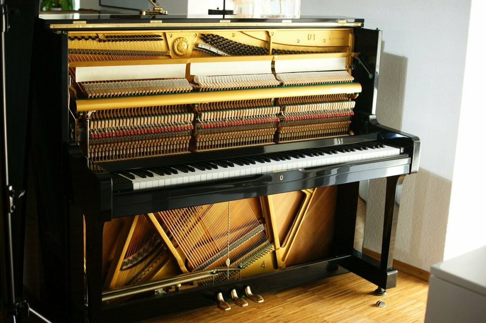 ähnliches verfügbar! Klavier Piano Yamaha U1 schwarz in Obergröningen