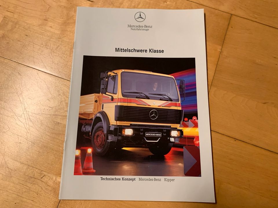 Mercedes LKW Prospekt Konvolut 1992 SK aus Sammlung in Altdorf