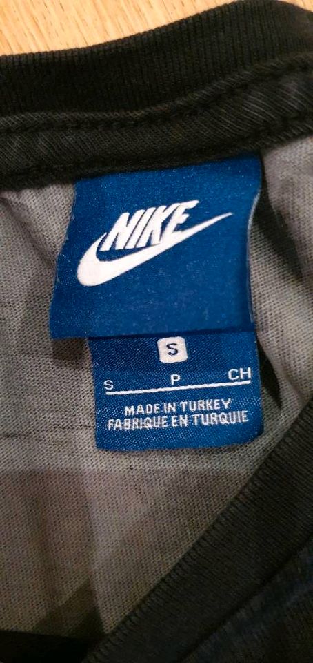 Nike Langarmshirt Grösse S Herren in Langenfeld