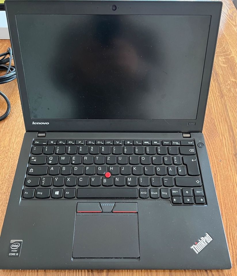 Lenovo Thinkpad X250 i5-5300U 8GB RAM 250GB SSD in München