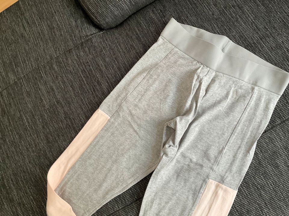 Adidas Leggings Gr S grau rosé in Wettenberg