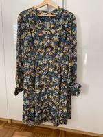 NEU arket Sommerkleid Blumen Print arket kleid Blumen Maxikleid Frankfurt am Main - Sachsenhausen Vorschau