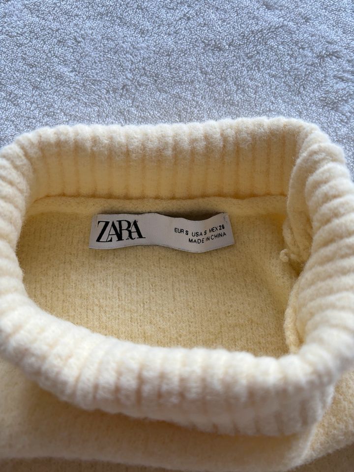 Gelber Zara Pullover in S in Bonn