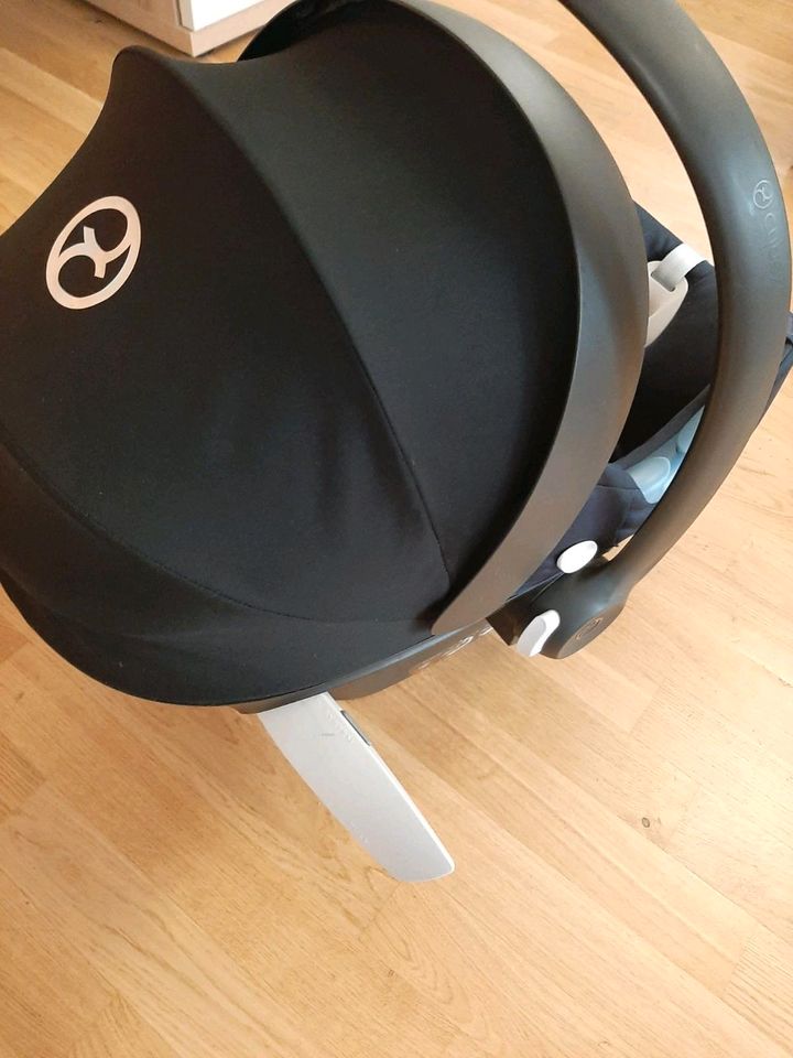 Cybex Aton M i-Size Autoschale in Hamburg