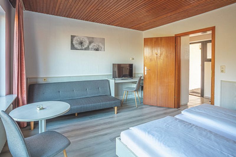 Günstige Personalzimmer, Monteurzimmer, Zimmer für Reisende, Übergangszimmer, Unterkunft, Hotel, Pension, Wohnheim, Gasthaus, Gasthof, mieten, in Scharbeutz