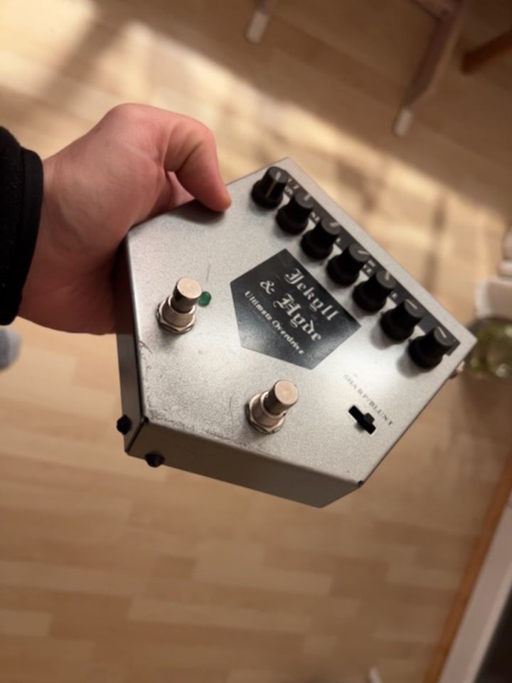 Visual Sound Jekyll & Hyde Overdrive Distortion (V1, Silver) in Mering