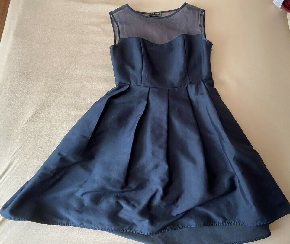 Apart Cocktail Kleid dunkelblau, Gr. 36 in Syke