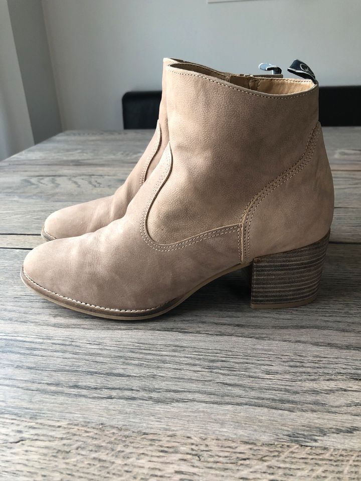 Tamaris, Stiefelette, Leder, beige, Gr. 39, Frühling/Sommer in Berlin