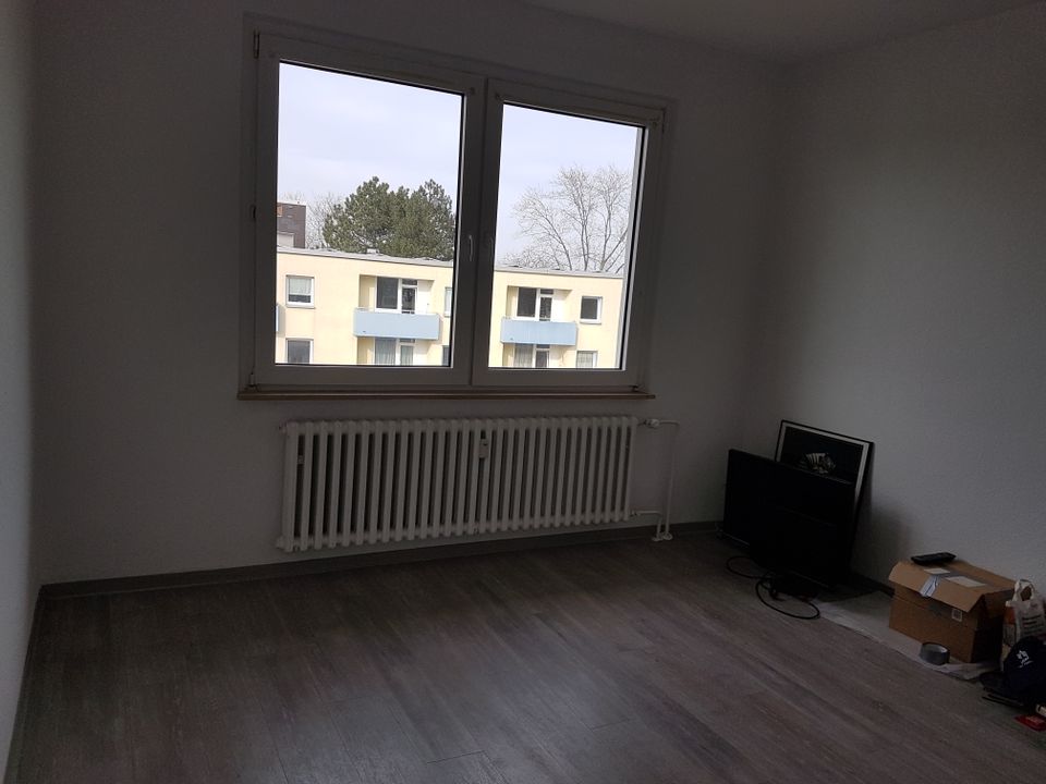 53 m2 sehr schöne und saubere Wohnung mit Balkon in Bo-Weitmar in Bochum
