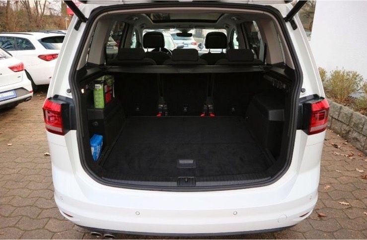 VW Touran 2.0 TDI Highline /Panoramadach/AHK/DSG/Navi/Standhe in Altenkirchen