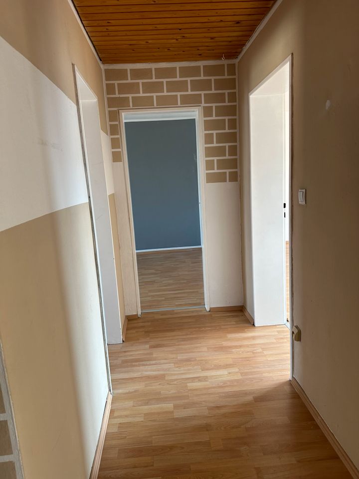 Toll gestaltete 3 Zimmer Wohnung im 1. OG - ab sofort frei! in Kirchenlamitz