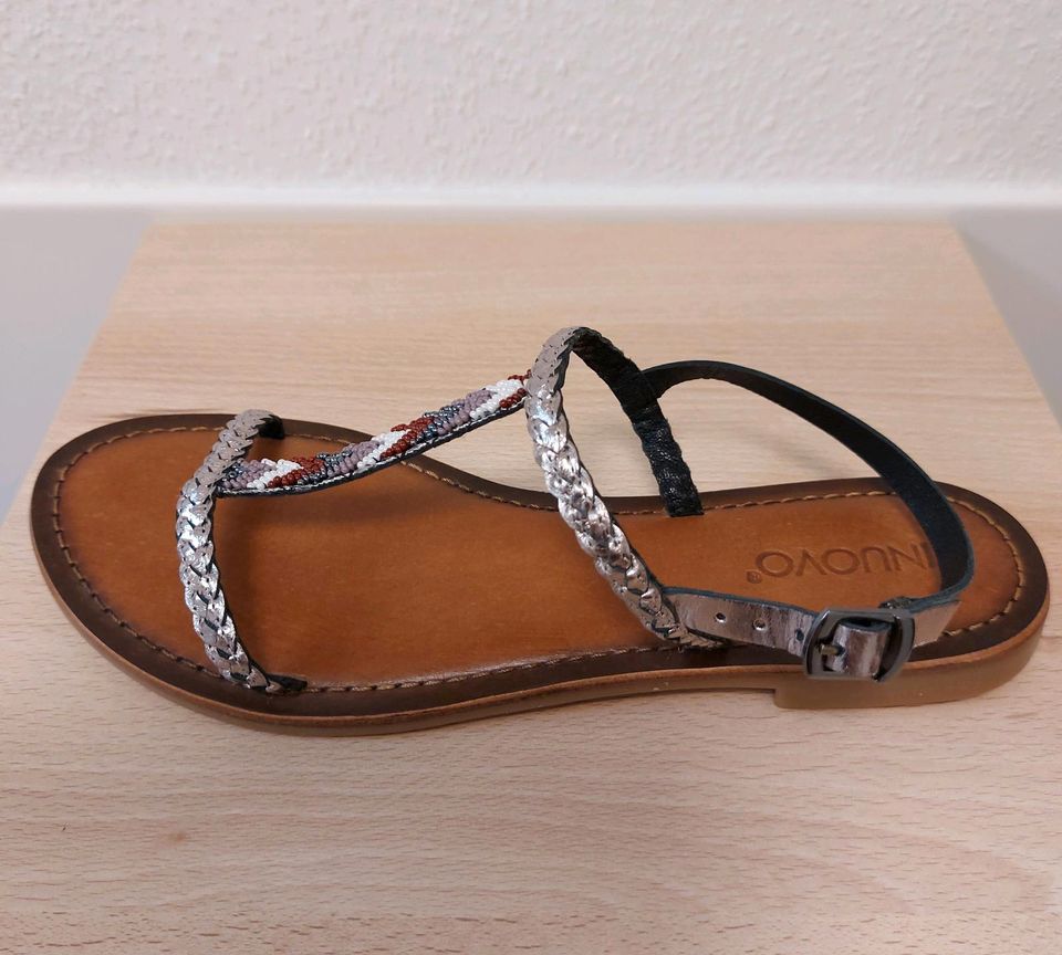 INUOVO Sandalen T-Spange Leder pewter Gr. 38 neuwertig in Leonberg