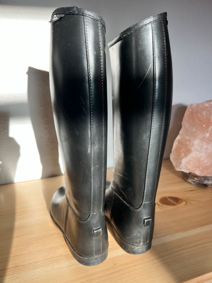 Reitstiefel 33 gefüttert in Bismark (Altmark)