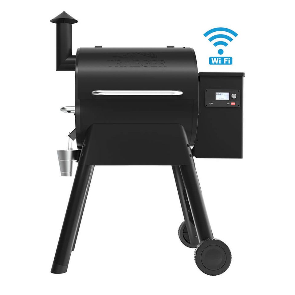 Traeger PRO D2 575 - inkl. Haube, Grillplatte und 3 Sack Pellets in Bad Windsheim