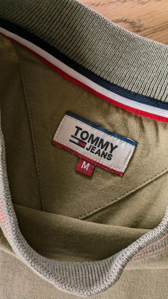 Tommy Jeans Tommy Hilfiger Damen T-Shirt Gr.M in Neuss