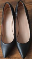 HUGO BOSS Größe 37 Echt-Leder High Heels Schwarz Damenschuhe Berlin - Lichtenberg Vorschau