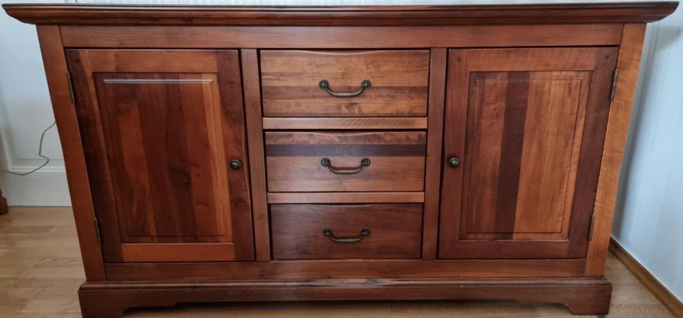 Vitrinen Sideboard Vollholz Kirsche Holz Kommode in Jänschwalde Ost