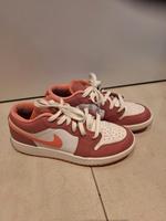 Nike Air Jordan 1 low  rosa/pink Hessen - Oberursel (Taunus) Vorschau