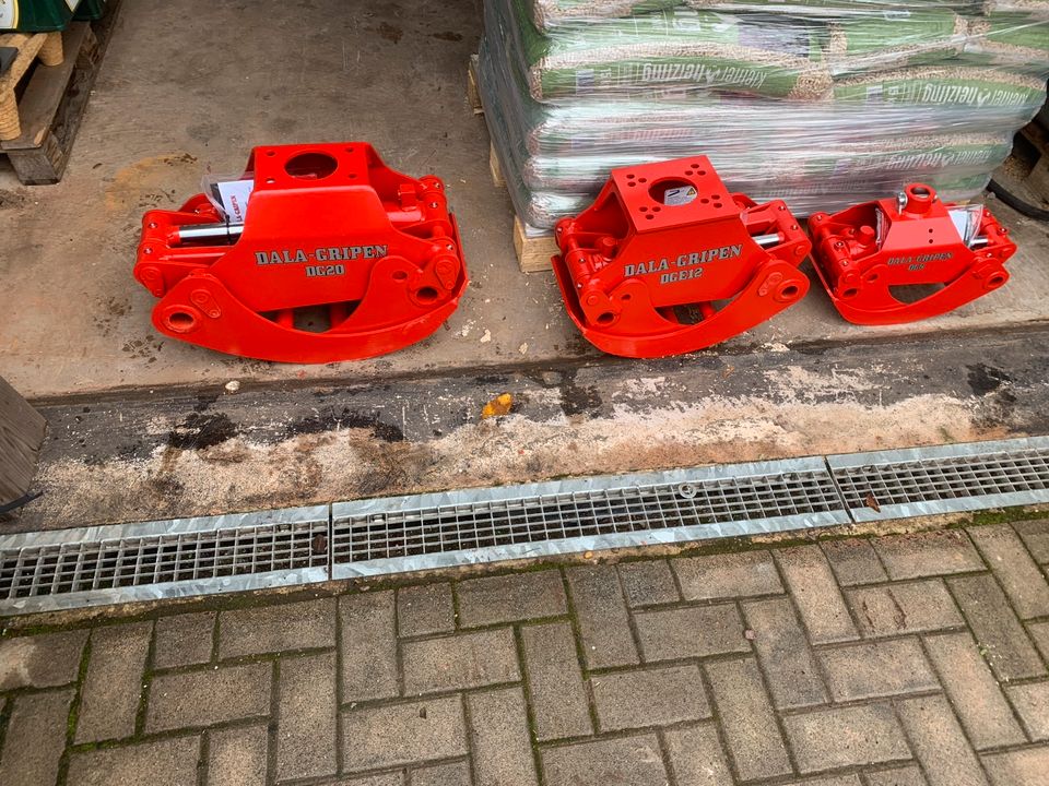 Holzgreifer für Minibagger oder Kranbetrieb in Saarwellingen