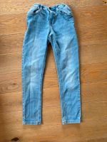 Schöne weiche skinny  Jeans Gr. 140/146 Nordrhein-Westfalen - Lüdenscheid Vorschau