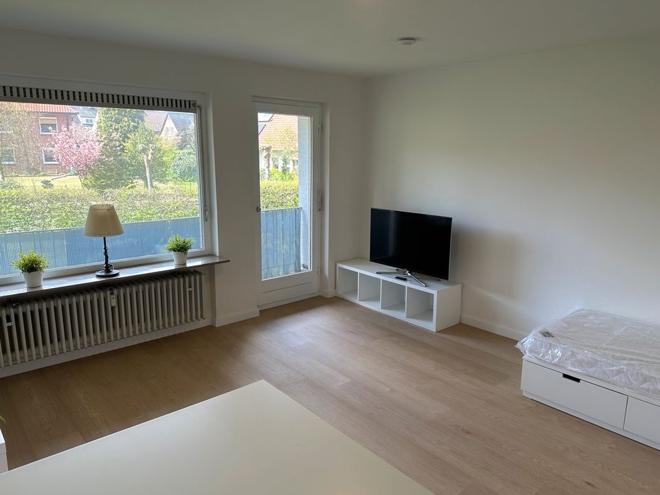 Schöne sanierte 1-Zimmer Wohnung mit Balkon, möbliert von privat in Hanstedt