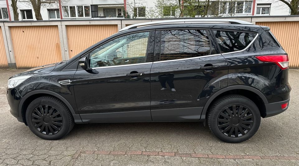 Ford Kuga TÜV Neu in Syke