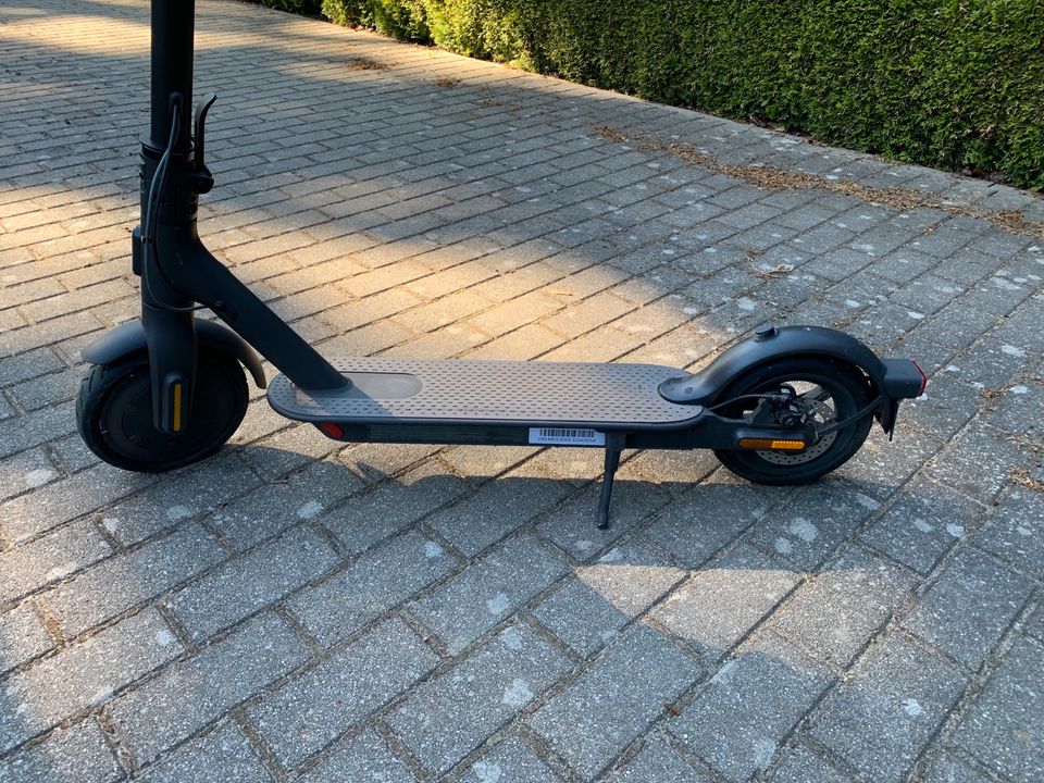 E-Scooter Marke Xiaomi mit Versicherung in Berlin