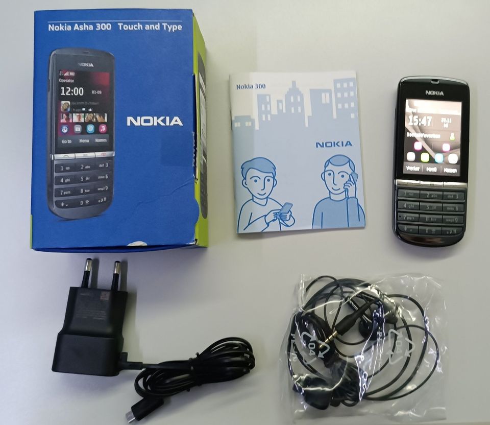 Nokia Asha 300 grau NEU & OVP in Eggenfelden