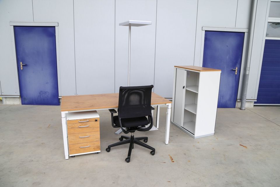 120x Steelcase Kalidro refurbed Schreibtisch Büromöbel Bürotisch in Berlin