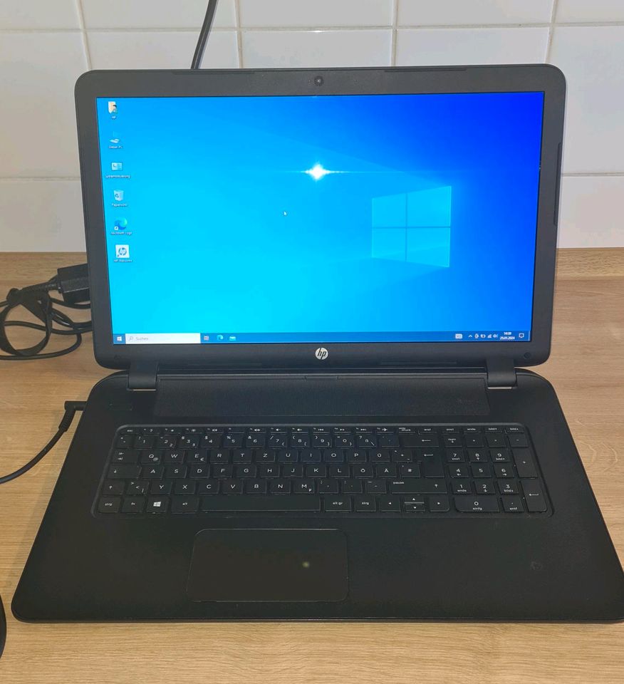 HP Notebook 17-p102ng. 17,3 Zoll, 256gb sdd in Fulda