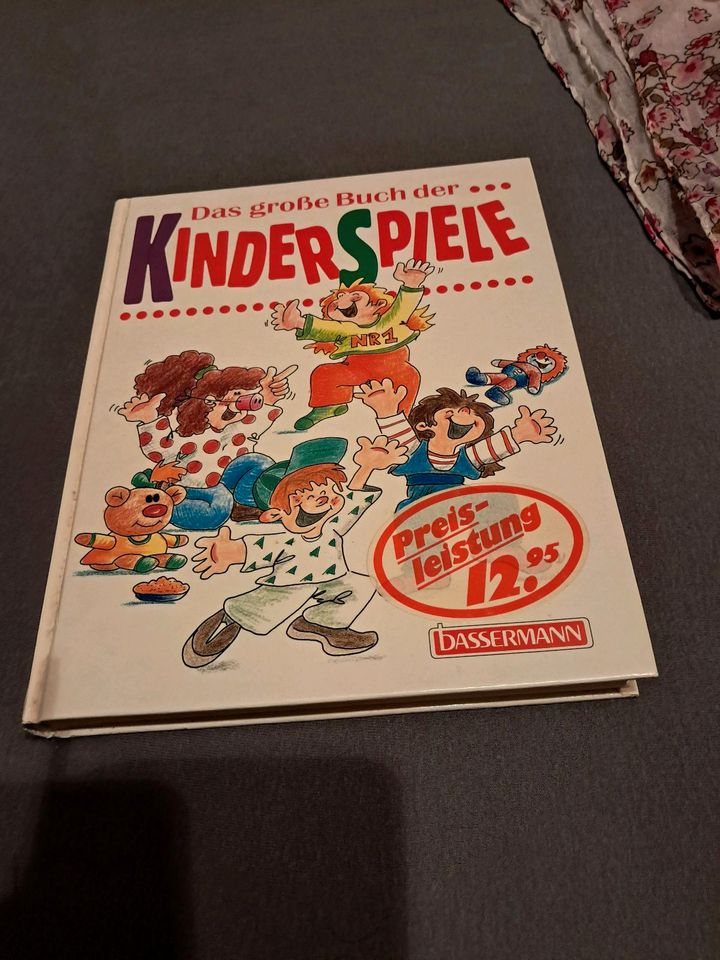 Buch kindrspiele in Burgebrach