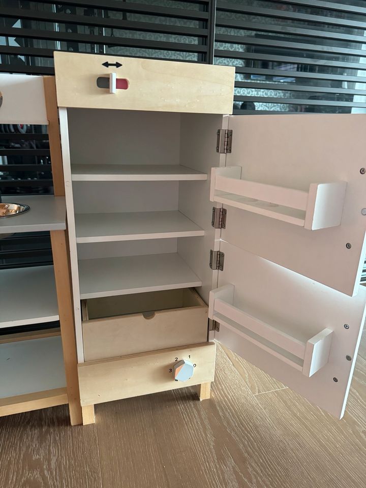 Kids Concept Küche mit Kühlschrank und Zubehör in Bochum