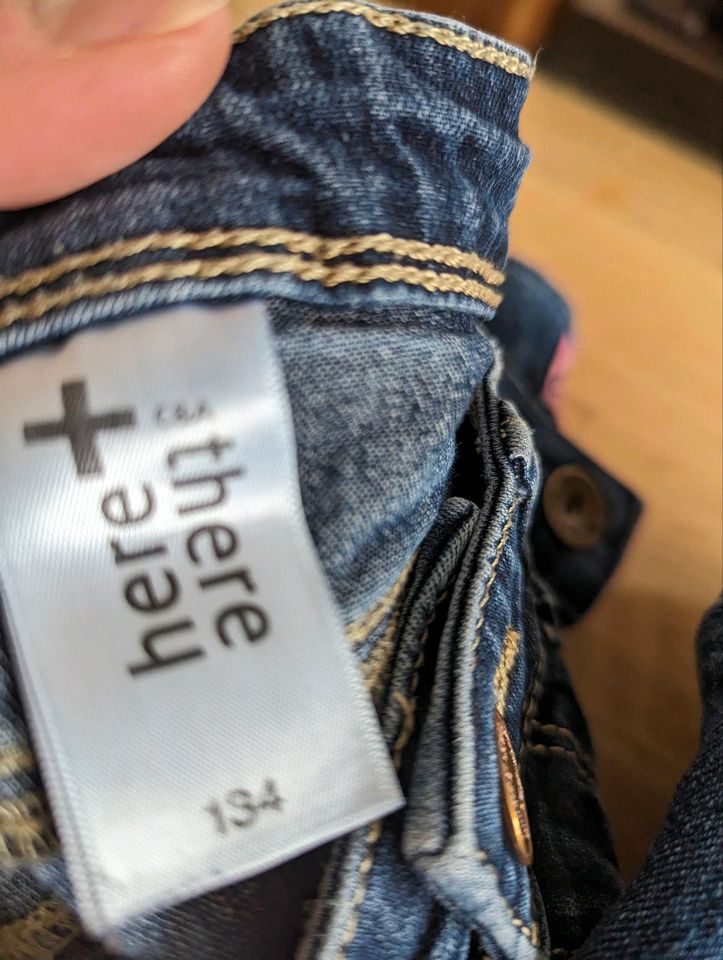 9x Mädchen Jeans 134 & 140 in Burladingen