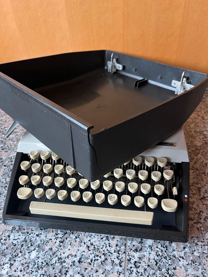 Schreibmaschine Adler Tippa S in Waldshut-Tiengen