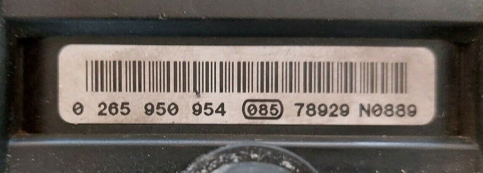 Gebr. Opel Corsa ABS-Hydraulikblock 0265234694 13276464 AG in Duisburg