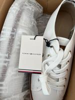 TOMMY HILFIGER  Sommer Segelschuhe Sommer Sneaker Schuhe 39 NEU Nordrhein-Westfalen - Siegburg Vorschau