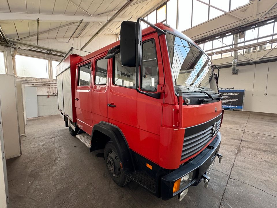 Mercedes-Benz 814 Feuerwehr LKW 7,49 t in Schwäbisch Gmünd