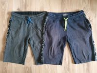 2 Shorts Gr. 146/152 kurze Hose Sweathose Berlin - Zehlendorf Vorschau